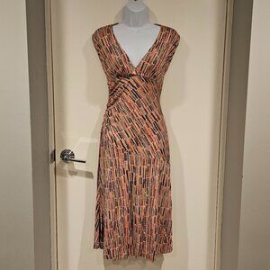 DVF 'Pink Geometric Lines ' Size 6 Valentine